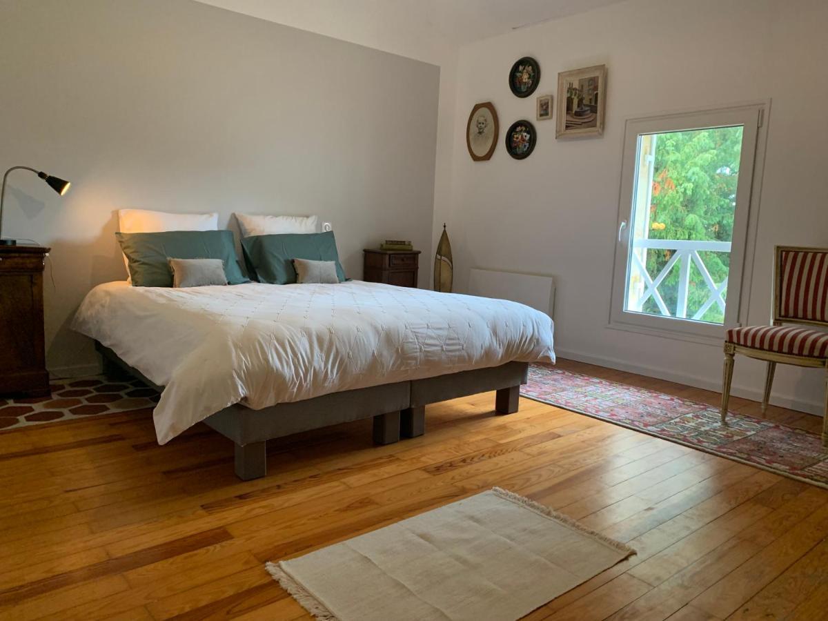 Batisse En Pierre XVII Siecle 115 M² Avec Terrasse Villa Ambares-et-Lagrave Bagian luar foto