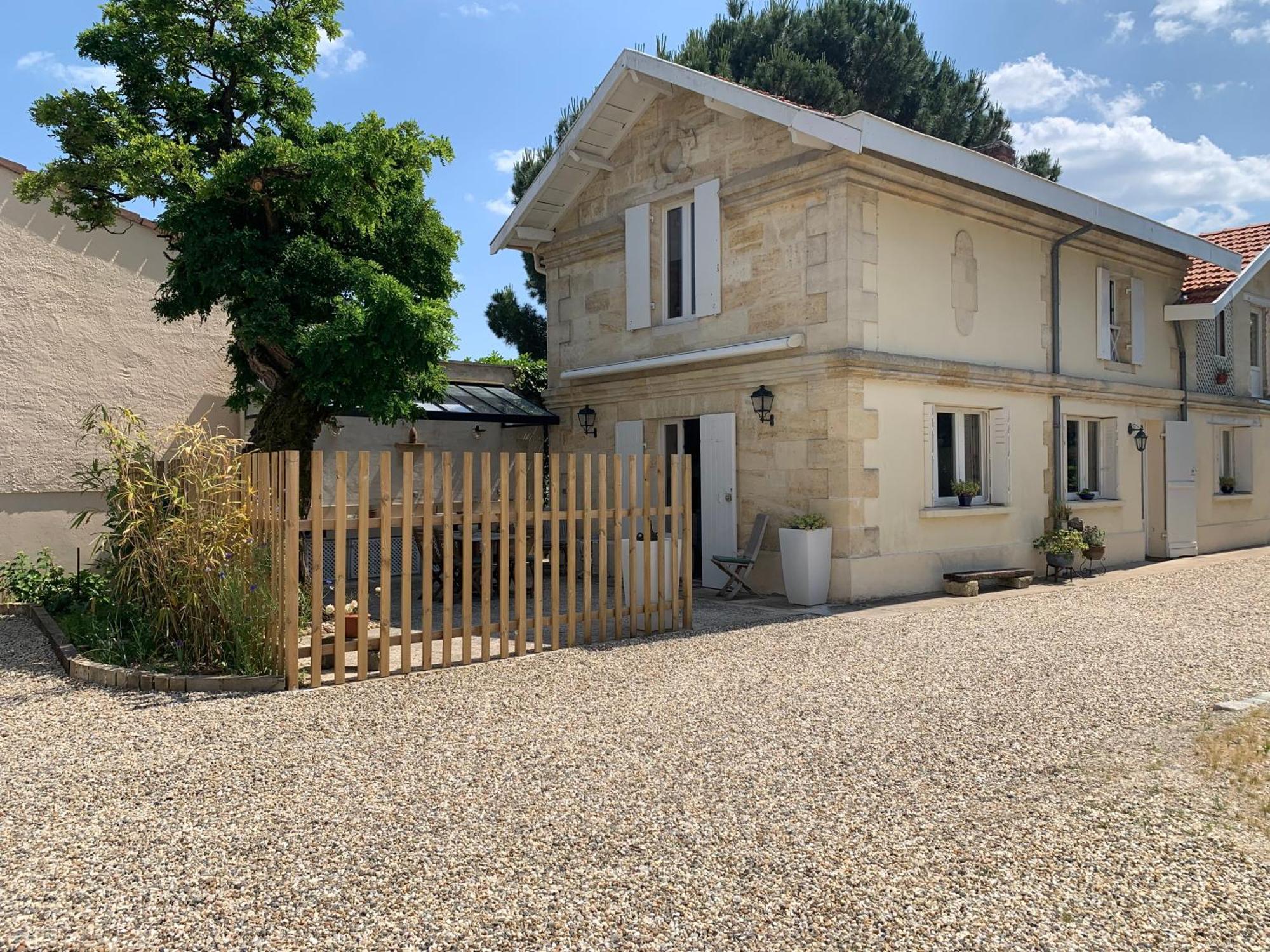 Batisse En Pierre XVII Siecle 115 M² Avec Terrasse Villa Ambares-et-Lagrave Bagian luar foto